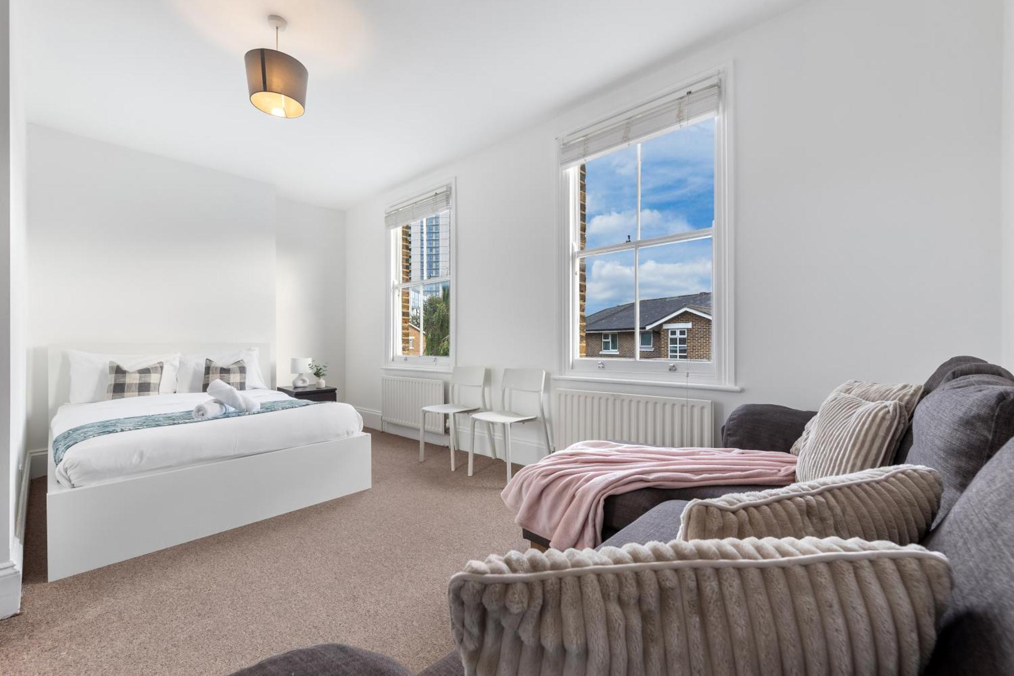 Appartement Luxury 4 Bedroom Flat With Stunning Shard View From Terrace In London! Next To Station, Sleeps 9