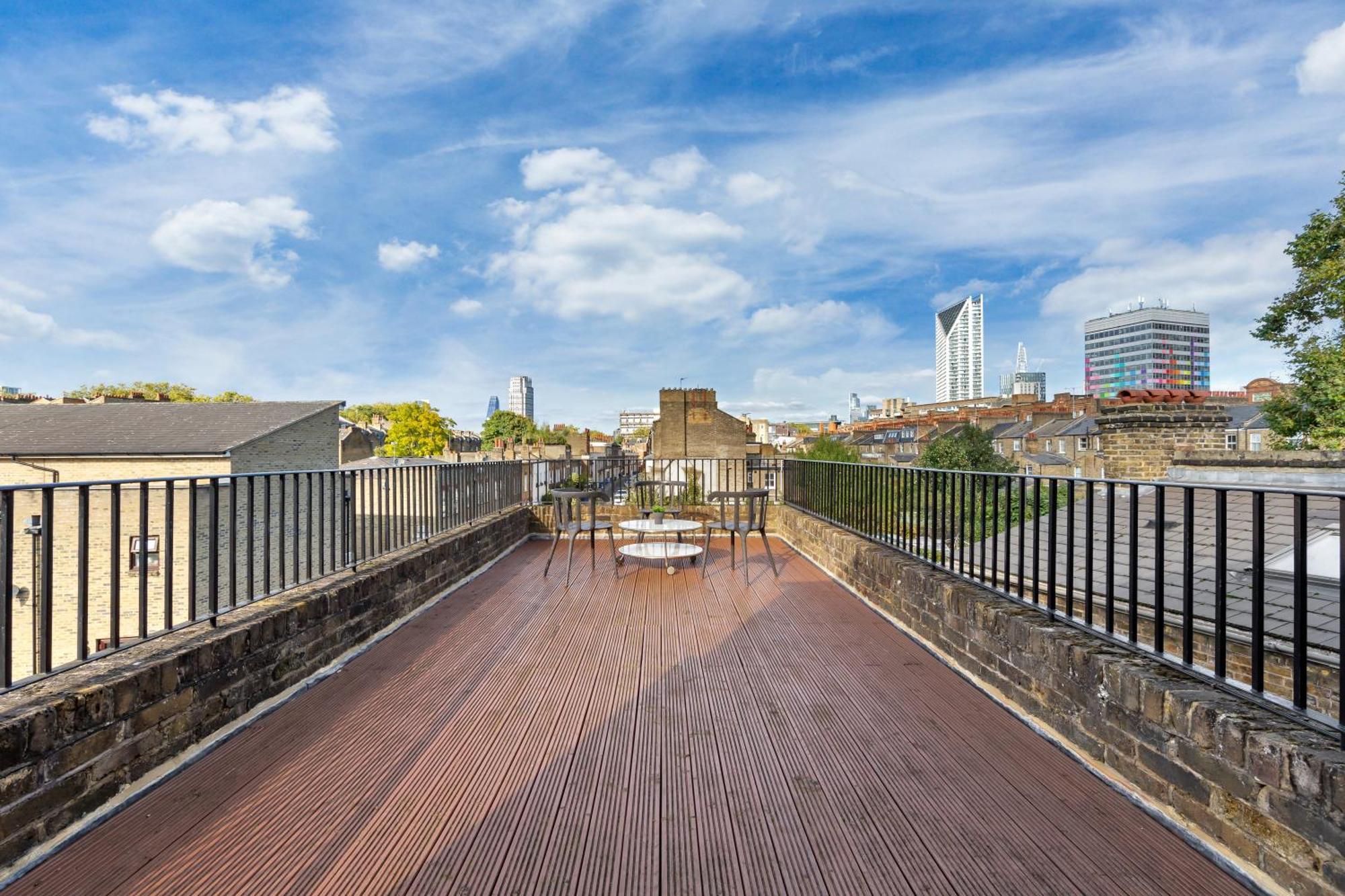 Appartement Luxury 4 Bedroom Flat With Stunning Shard View From Terrace In London! Next To Station, Sleeps 9 *