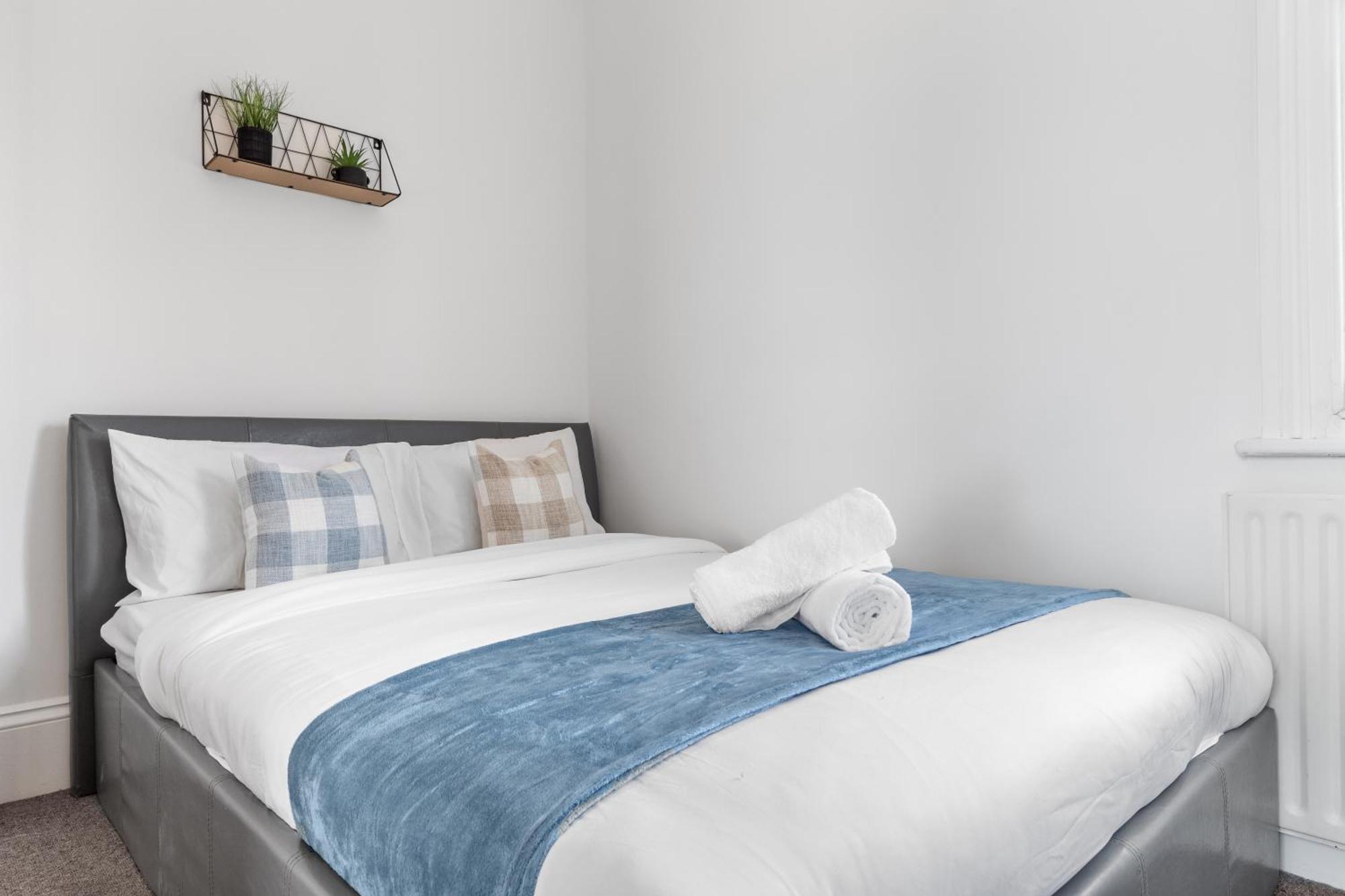 Appartement Luxury 4 Bedroom Flat With Stunning Shard View From Terrace In London! Next To Station, Sleeps 9
