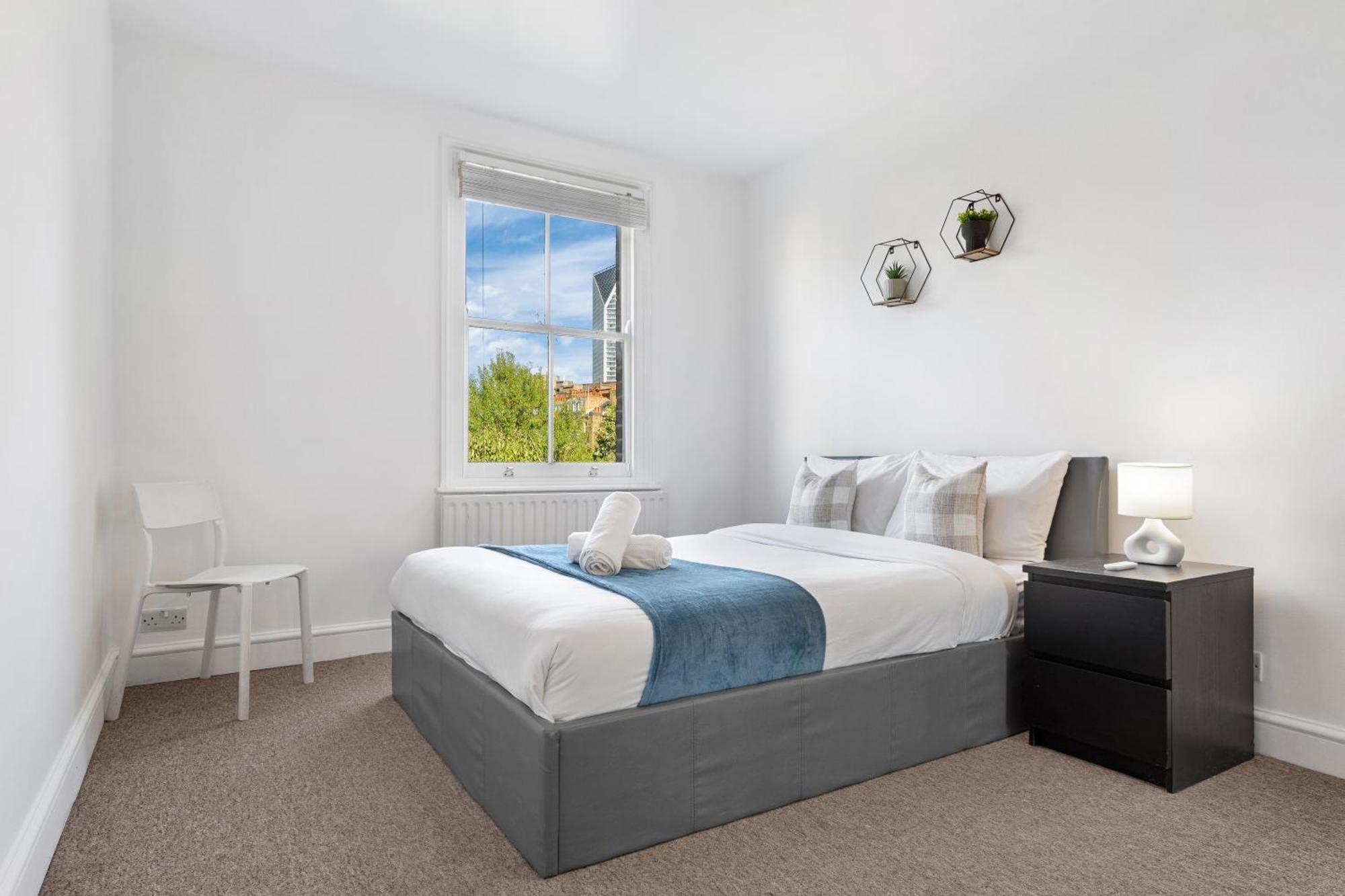 Appartement Luxury 4 Bedroom Flat With Stunning Shard View From Terrace In London! Next To Station, Sleeps 9 *